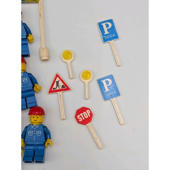 17 VTG 80s LEGO Train Maintenance Construction Workers Signs City Town Classic - Picture 4 of 7